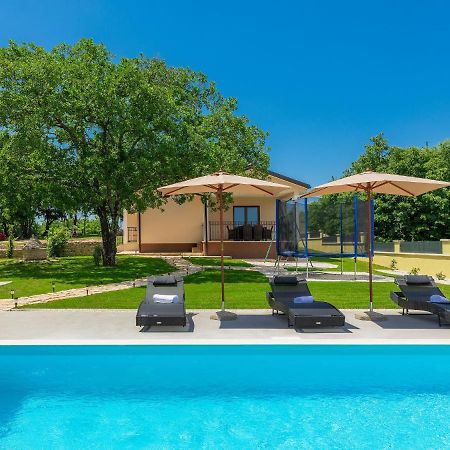 Holiday Home Villa Aniva By Interhome Žminj Eksteriør bilde
