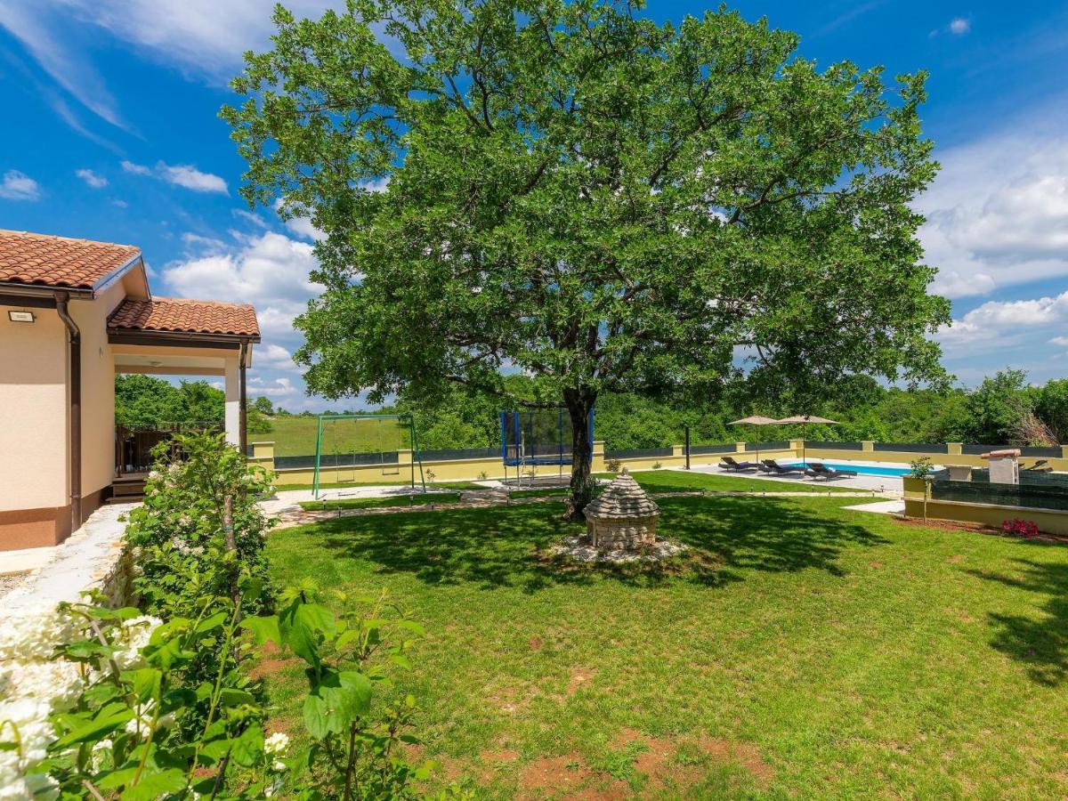 Holiday Home Villa Aniva By Interhome Žminj Eksteriør bilde