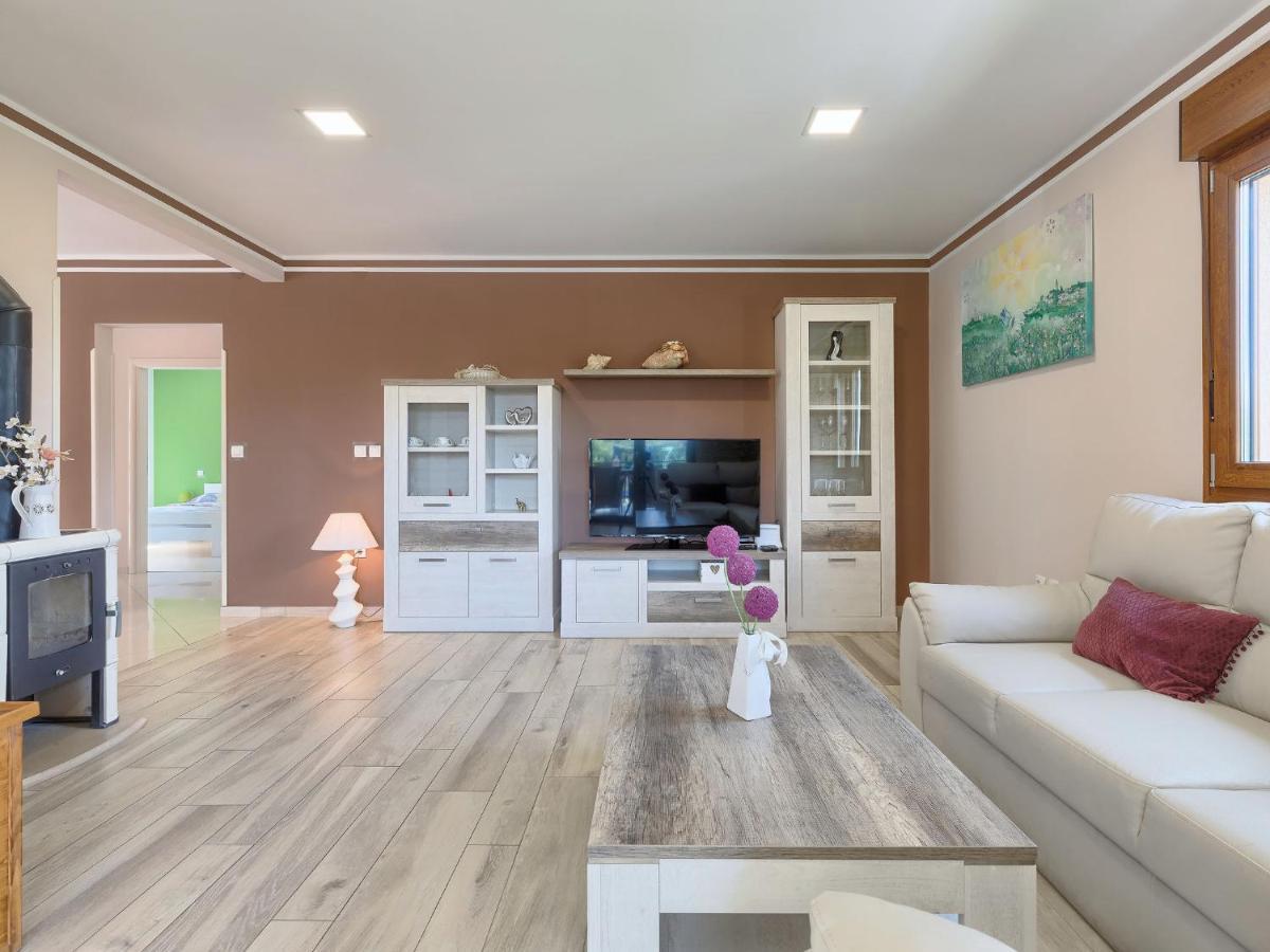 Holiday Home Villa Aniva By Interhome Žminj Eksteriør bilde